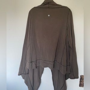 Lululemon wrap waterfall king sleeve knit top in taupe
